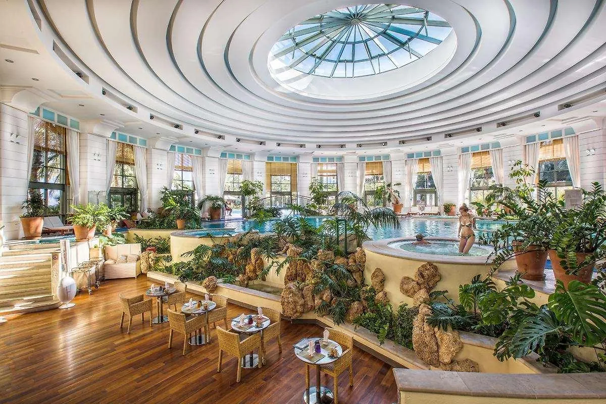 Monte-Carlo Bay Hotel & Resort