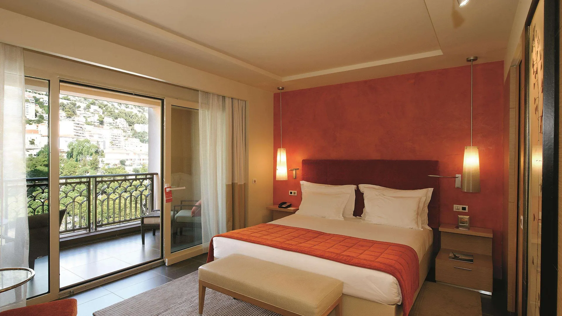 Monte-Carlo Bay Hotel & Resort
