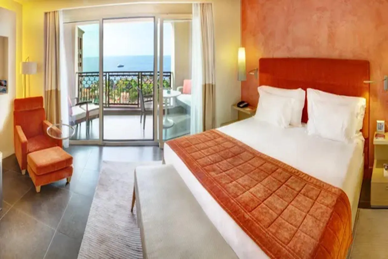 Monte-Carlo Bay Hotel & Resort