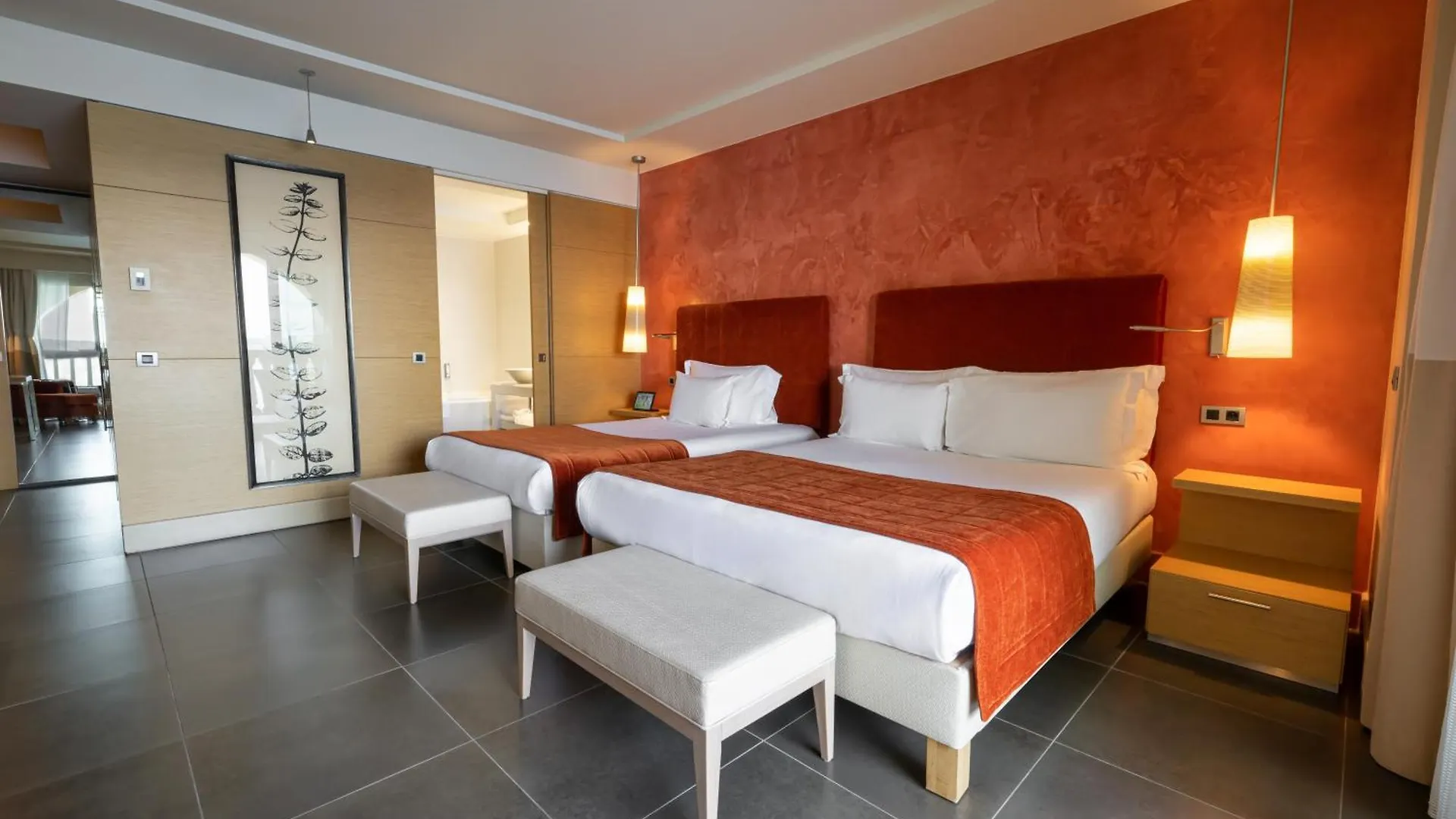 Monte-Carlo Bay Hotel & Resort