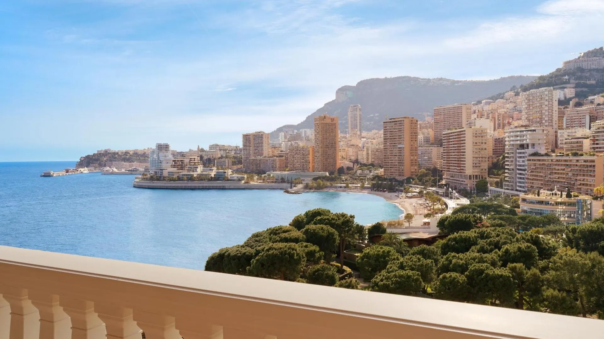 Monte-Carlo Bay Hotel & Resort